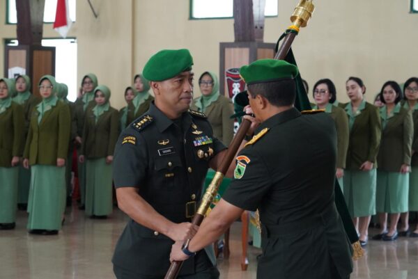 Kasdam Kasuari Pimpin Sertijab dan Tradisi Satuan – “Teguhkan Semangat Pengabdian di Tanah Papua Barat dan Papua Barat Daya”