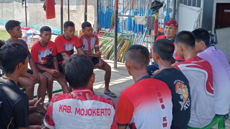 Latihan Bersama dan Tryout Dayung: Jung Kwatu, Taruna AAL, dan Pasmar 2 Siap Hadapi Kejurnas Panglima TNI Cup 2025.