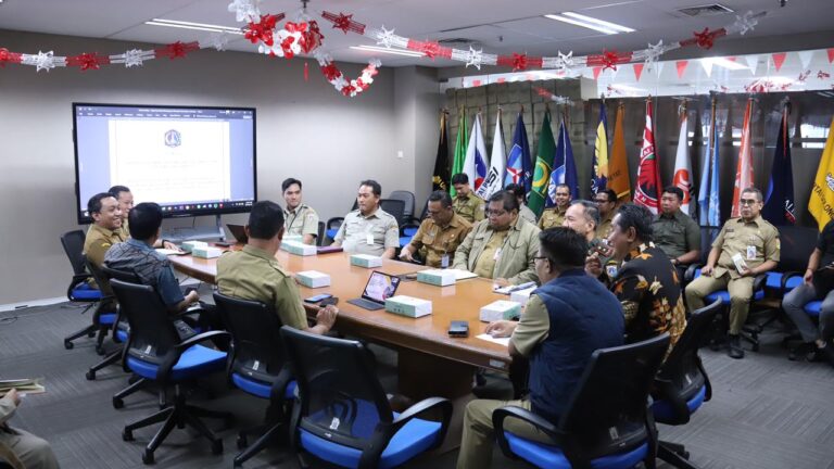 Dirjen Polpum Kemendagri Dorong Forkopimda dan Jajaran Kesbangpol se-DKI Jakarta Perkuat Satlinmas dan Siskamling