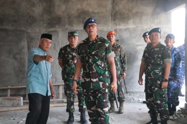 Sambut HUT Ke-80 TNI, Lanud Abdulrachman Saleh Gelar Bakti Teritorial Bangun TPQ