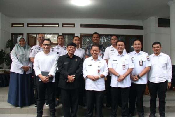 Sambangi Pemprov Jabar, Kepala BPSDM Kemendagri Bahas Tindak Lanjut Trantibumlinmas