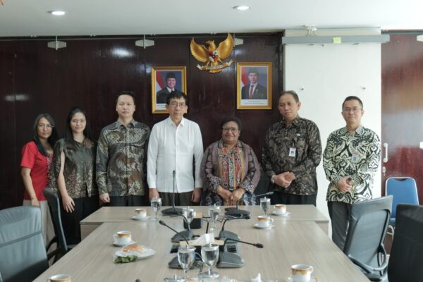 Wamendagri Ribka Pastikan Program Gasing Yohanes Surya Terlaksana di Seluruh Papua