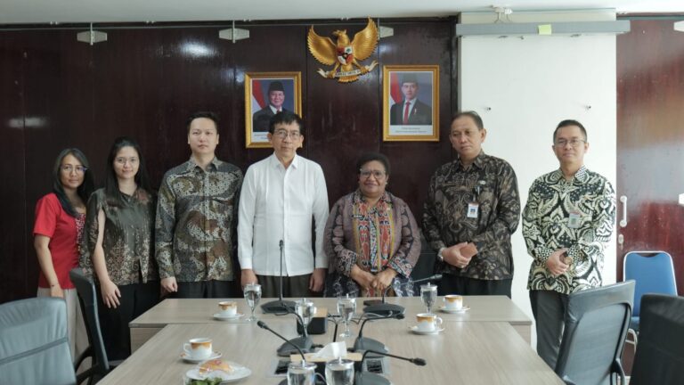 Wamendagri Ribka Pastikan Program Gasing Yohanes Surya Terlaksana di Seluruh Papua