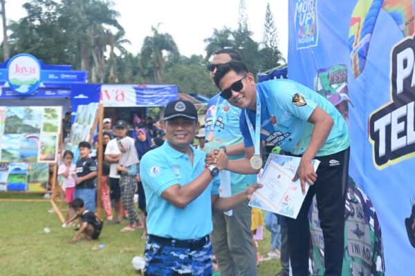 Personel Lanud Adi Soemarmo Rebut Juara I Paralayang Panglima TNI dan Telomoyo Cup IX 2025