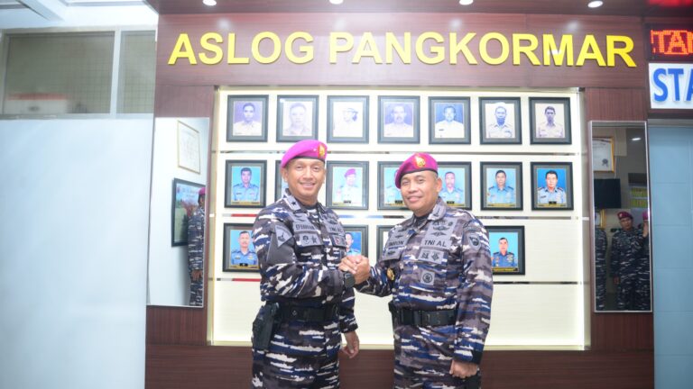 Kolonel Marinir Imron Safei Resmi Dikukuhkan Menjadi Waaslog Pangkormar Pertama