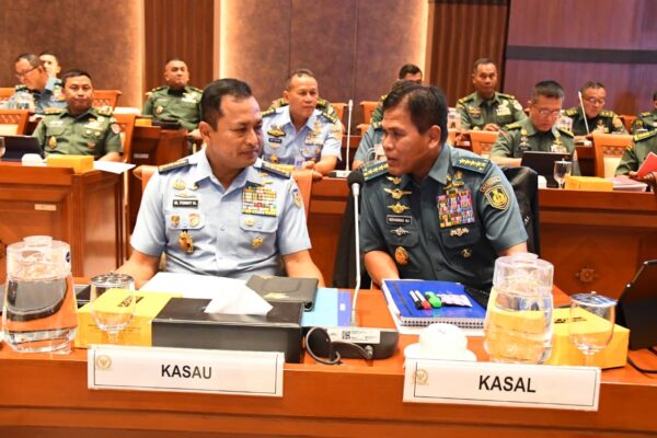 KASAU Hadiri Raker Komisi I DPR RI Bahas Penyesuaian RKA-KL Kemhan TA 2026