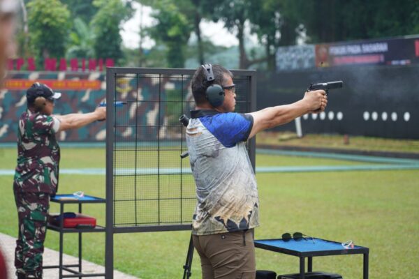KASAD Pimpin Pati TNI AD Tumbangkan Sasaran