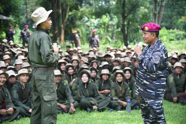 Pangkormar Memberikan Motivasi dan Semangat Kepada Korps Kadet Republik Indonesia