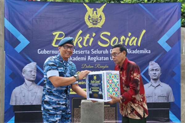Kenang Jasa Komodor Muda Udara Husein Sastranegara, AAU Gelar Bakti Sosial di Gowongan