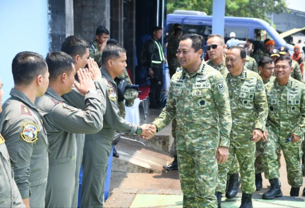 Tampil Memukau, KASAU Apresiasi Tim Demo Udara HUT ke-80 TNI