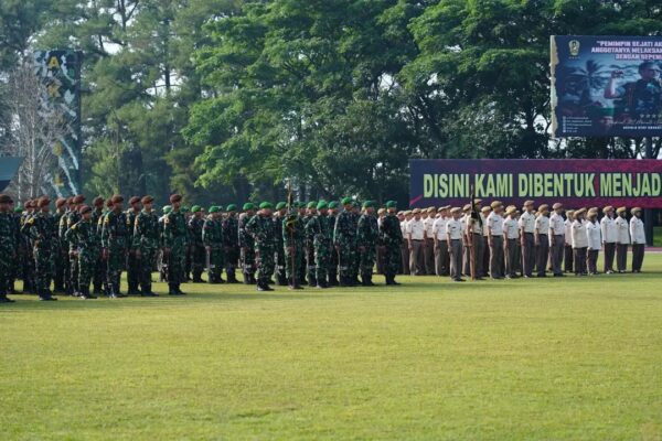 Upacara Bendera Awal Bulan Oktober di Akademi Militer, Wujudkan Semangat Disiplin dan Pengabdian