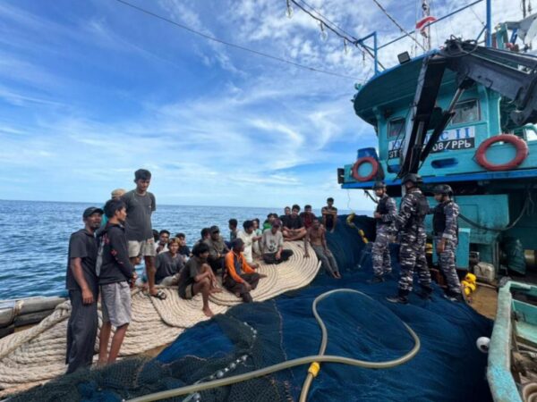TNI AL Gagalkan Penyeludupan 49 Paket Sabu Siap Edar