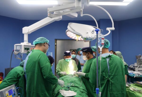 RSPAU dr. S. Hardjolukito Gelar Operasi Bibir Sumbing Gratis