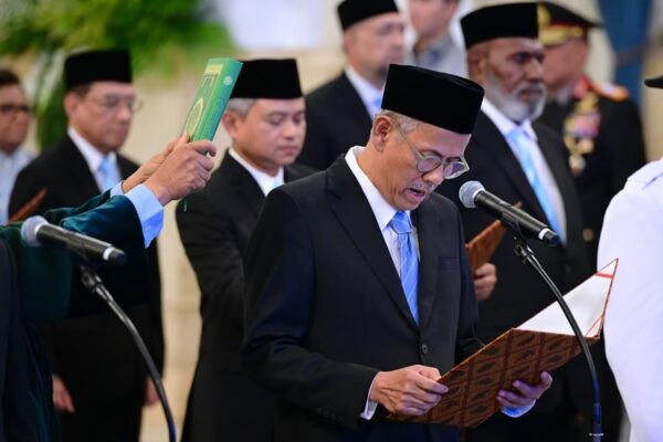 Tegaskan Komitmen Stabilitas Keuangan, Presiden Prabowo Saksikan Pengucapan Sumpah/Janji Dewan Komisioner LPS