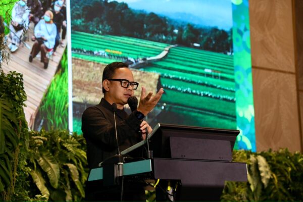 Kunci Maju Pariwisata: Wamendagri Bima Arya Dorong Diferensiasi Tajam Ekonomi Kreatif di The Top Tourism Leaders Forum