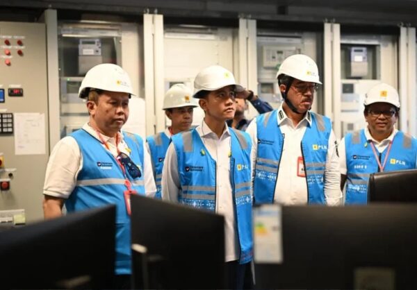 Tinjau BMPP Nusantara 1 Ambon, Wapres Tegaskan Pemerataan Listrik Andal sebagai Fondasi Kemandirian Bangsa