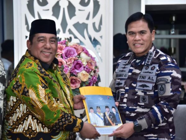 KASAL Terima Audiensi Dunia Melayu Dunia Islam (DMDI) di Wisma Elang Laut