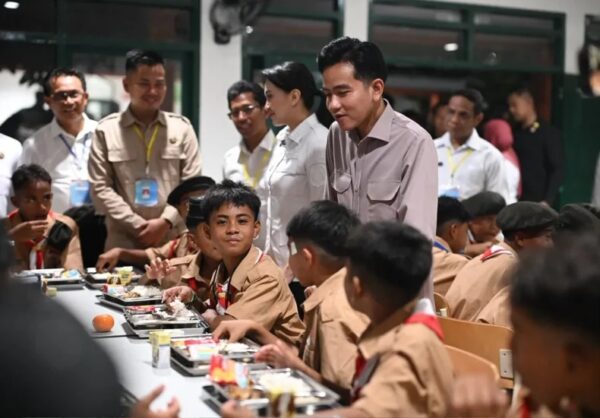 Kunjungi SRMP 26 Sentra Wasana Bahagia Ternate, Wapres Semangati Siswa Jadi Generasi Tangguh