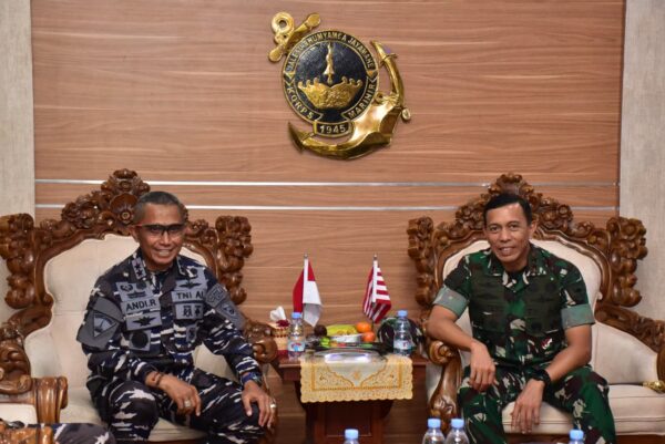 Pangdam XVIII/Kasuari Perkuat Sinergi dengan Pasmar 3 dan Kodaeral XIV di Sorong
