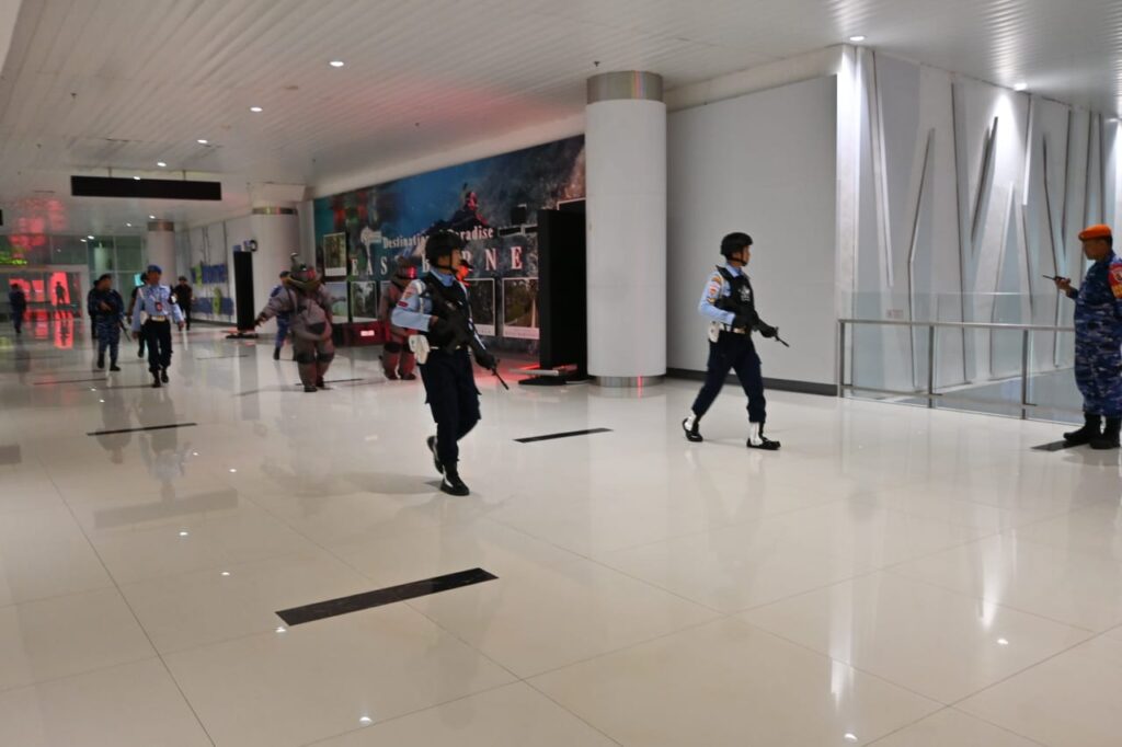 Sinergi Lanud Dhomber dan Stakeholder Bandara Uji Respons Cepat Hadapi Ancaman Teror Bom
