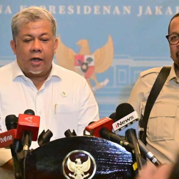 Terima Kepala KSP dan Wamen PKP, Presiden Prabowo Apresiasi Perkembangan Capaian Program Prioritas