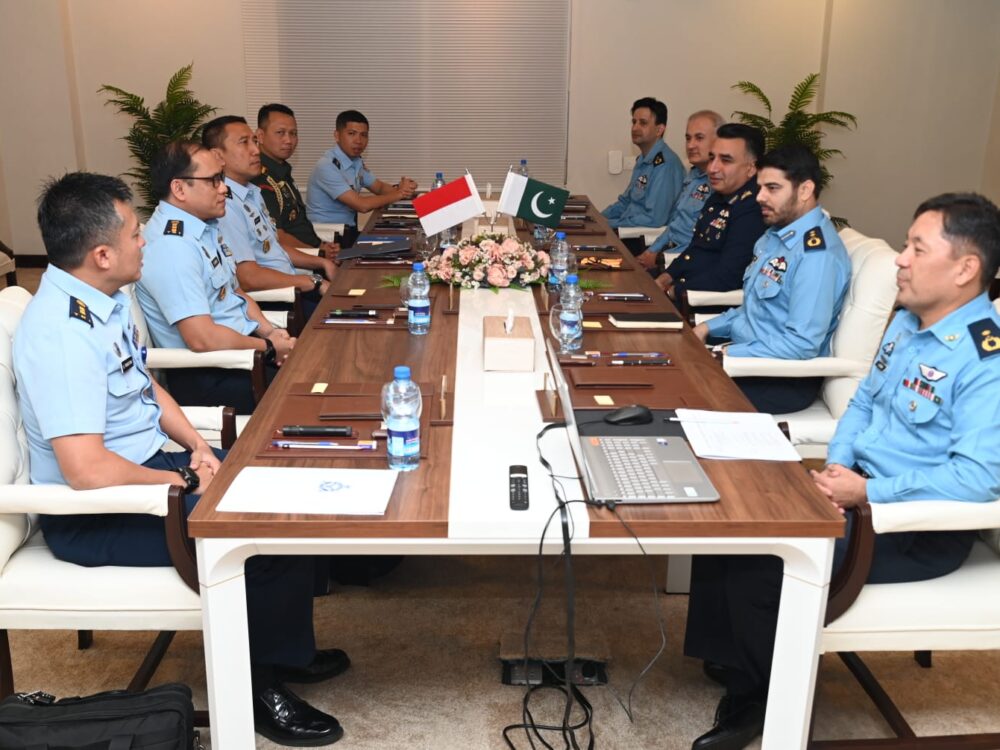 TNI AU–PAF Perkuat Kerja Sama melalui Air Staff Talks Kelima di Islamabad