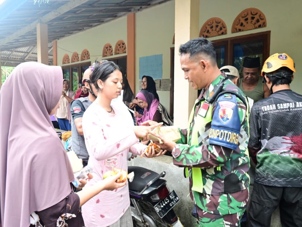 ‎Lanud Sutan Sjahrir Salurkan 1.000 Paket Makanan untuk Warga Nagari Anduriang