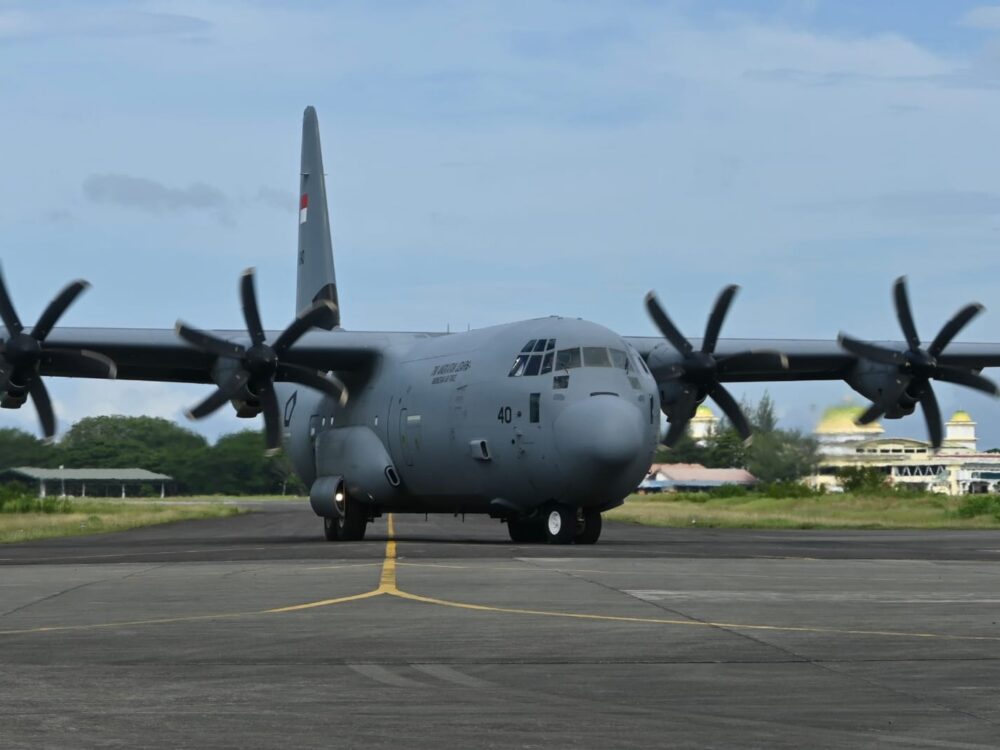 Pesawat TNI AU Angkut 24 Ton Bantuan ke Kabupaten Bener Meriah