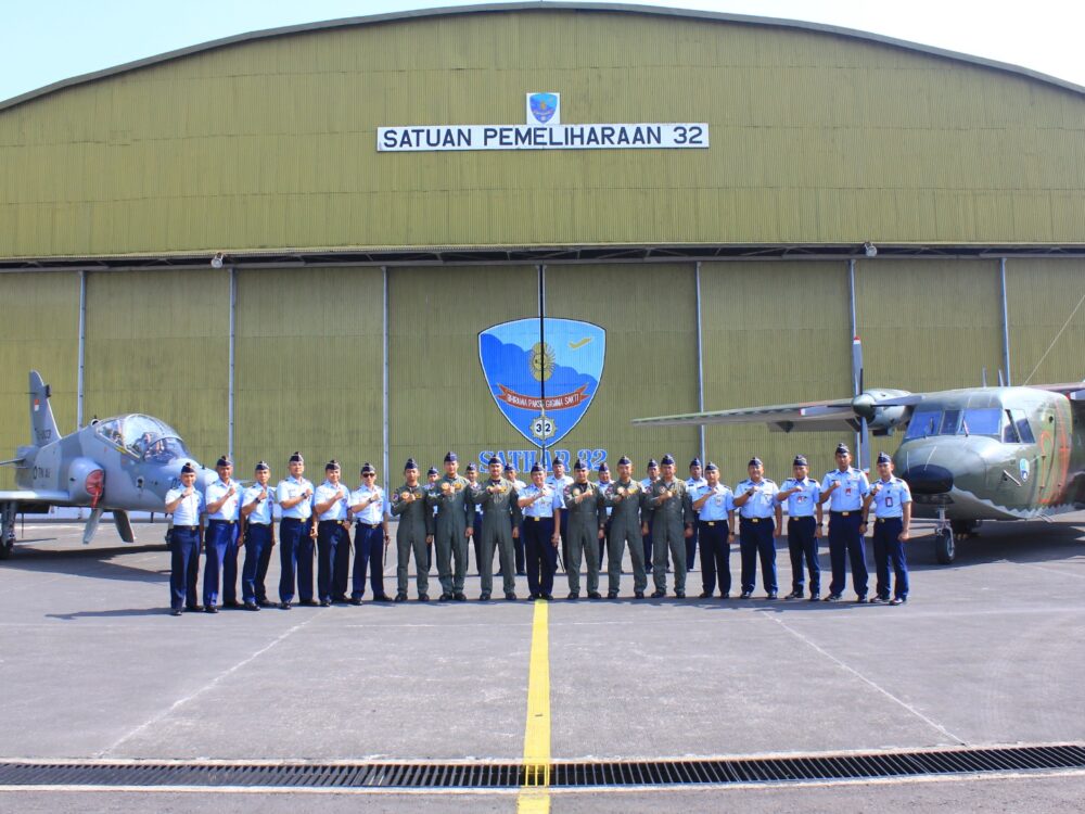 Perawatan Rampung, Pesawat Casa NC-212 dan Hawk Kembali Perkuat Skadron Udara