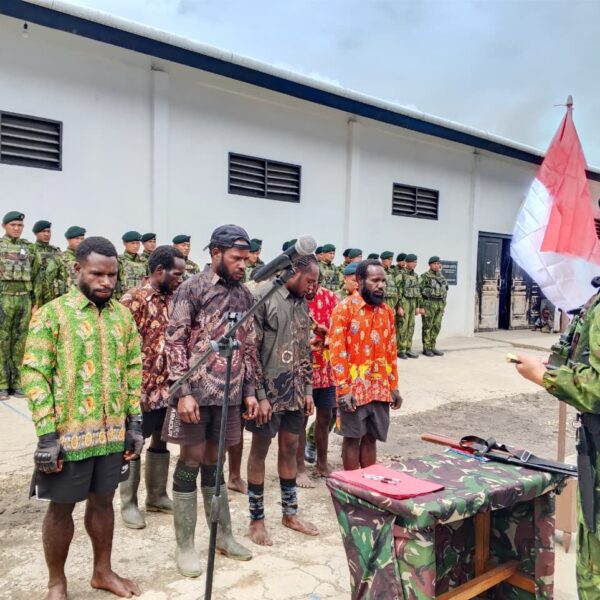 Tujuh Mantan Anggota TPNPB – OPM Ikrar Setia Kepada NKRI