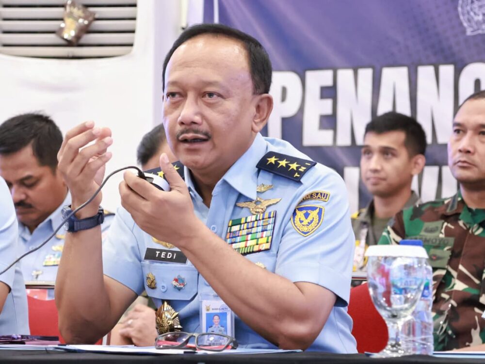 Wakasau Berikan Arahan Kepada Posko TNI AU Penggulangan Bencana Alam di Wilayah Aceh, Sumut dan Sumbar