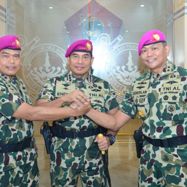 Pangkormar Pimpin Serah Terima Jabatan Kepala Staf Korps Marinir