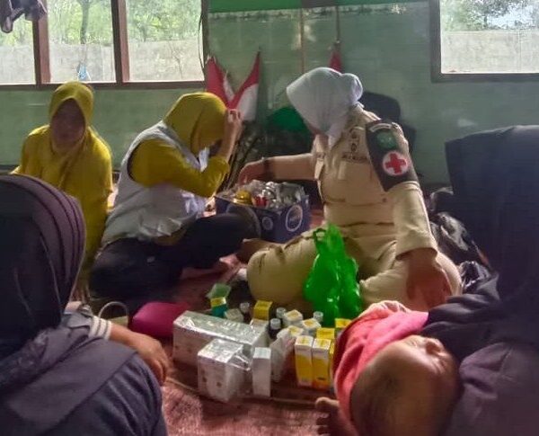 Tim Kesehatan Gabungan Beri Pelayanan Medis dan Trauma Healing bagi Korban Banjir di Bener Meriah