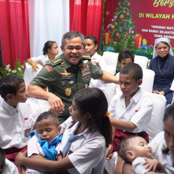 Peduli Masa Depan Bangsa, KASAD Tinjau Renovasi Panti Asuhan di Kupang