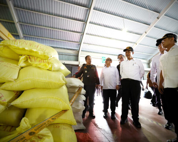 Stok Beras Nasional Tinggi, Mentan Amran Tegaskan: Tidak Ada Alasan Kepri Kekurangan Beras