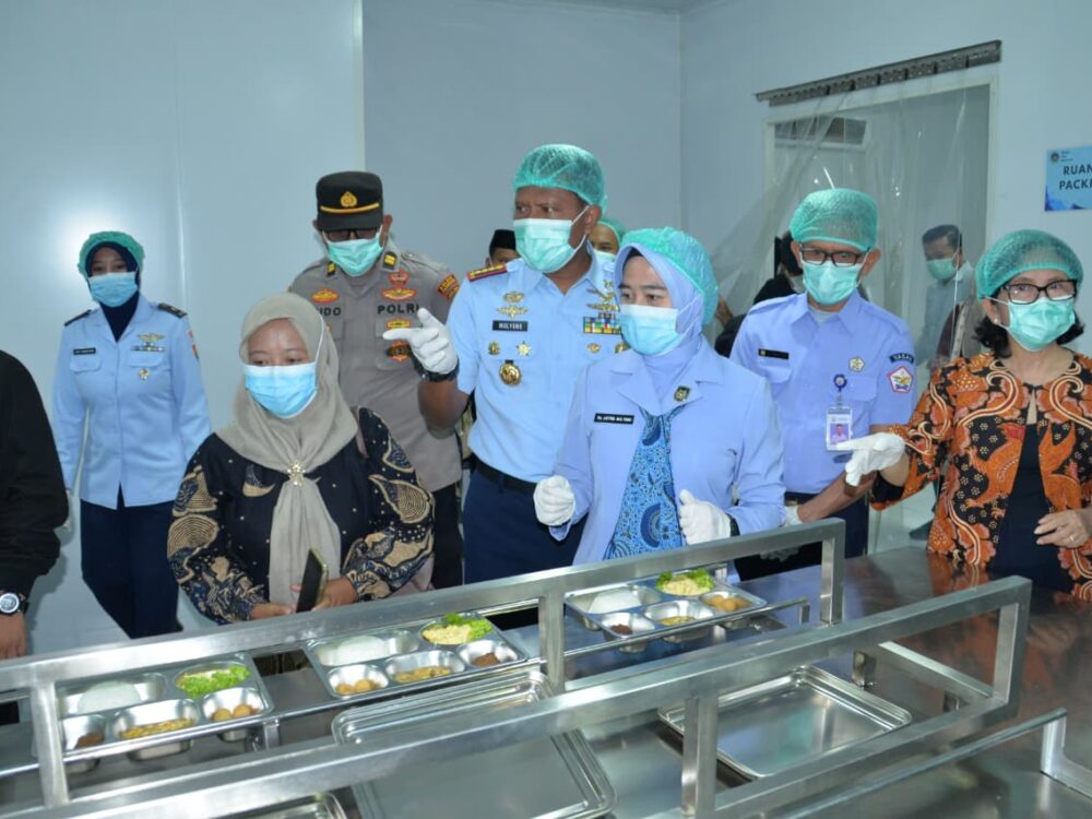 Komitmen Dukung Program MBG, Danlanud Muljono Resmikan SPPG Ketiga di Detasemen Raci