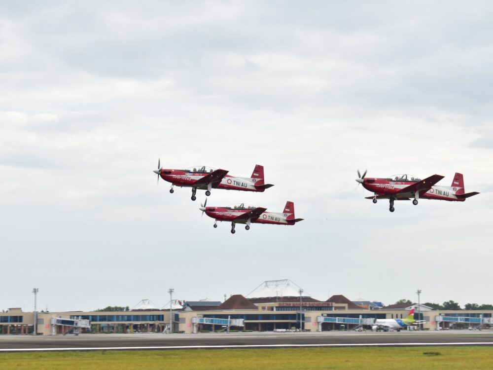 Jupiter Aerobatic Team Singgah di Palembang Jelang Singapore Airshow 2026