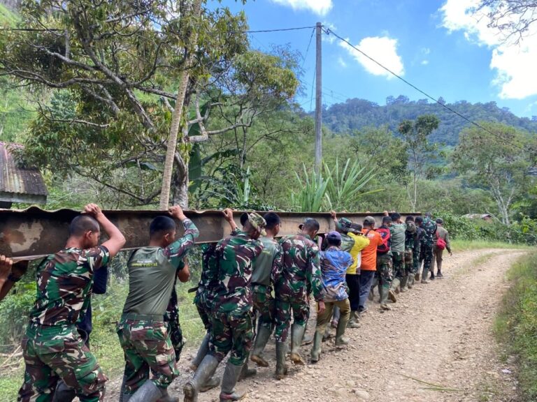 Bergerak Bersama, Jembatan Darurat pun Tercipta