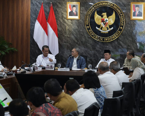 Jaga Produksi Nasional, Mentan Amran Perjuangkan Sawah dan Petani Desa Hutan