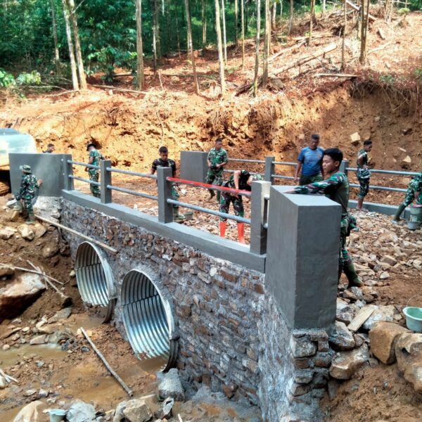 Jembatan Armco Titik Kedua Rampung, Bukti Komitmen Kodam I/BB Pulihkan Infrastruktur