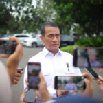 Mentan Amran Lapor ke Presiden: "Stok Pangan Aman dan Lebih dari Cukup Jelang Ramadan dan Idulfitri" Mentan Amran Lapor ke Presiden: "Stok Pangan Aman dan Lebih dari Cukup Jelang Ramadan dan Idulfitri"