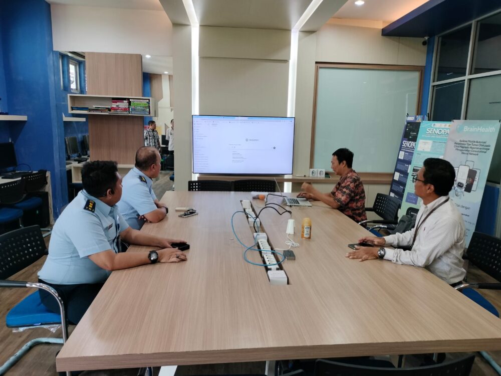Spersau Jajaki Kerja Sama dengan ITS untuk Perkuat SDM TNI AU