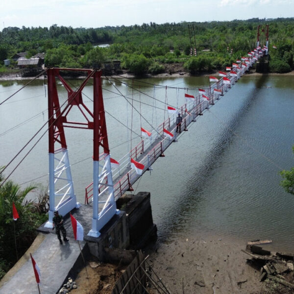 Akses Desa Dogang Kembali Normal Usai Perbaikan Jembatan Gantung Perintis Garuda