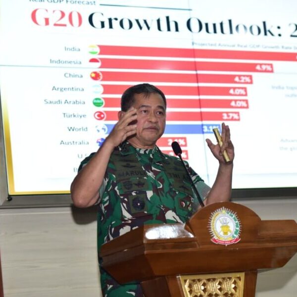 KASAD: Pemimpin TNI AD Harus Tajam Berpikir Kritis dan Visioner!
