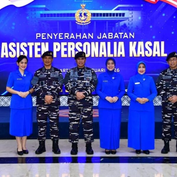KASAL Terima Penyerahan Jabatan Asisten Personalia TNI AL