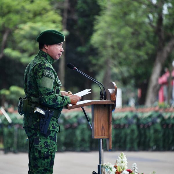 Pimpin Upacara HUT ke-65 Kostrad, Panglima TNI Tegaskan Peran Strategis Jaga NKRI