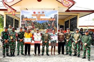 Tingkatkan Kesejahteraan Masyarakat Pedalaman, Koops TNI Papua Gelar Bakti Sosial di Kampung Iwaka