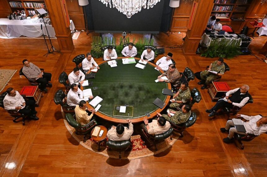 Matangkan Strategi Swasembada dan Kesiapan Lebaran, Presiden Prabowo Kumpulkan Menteri di Hambalang