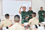 Siapkan Penerbang Masa Depan, Wakasau Beri Pembekalan Strategis bagi Siswa KKRI di Lanud Halim