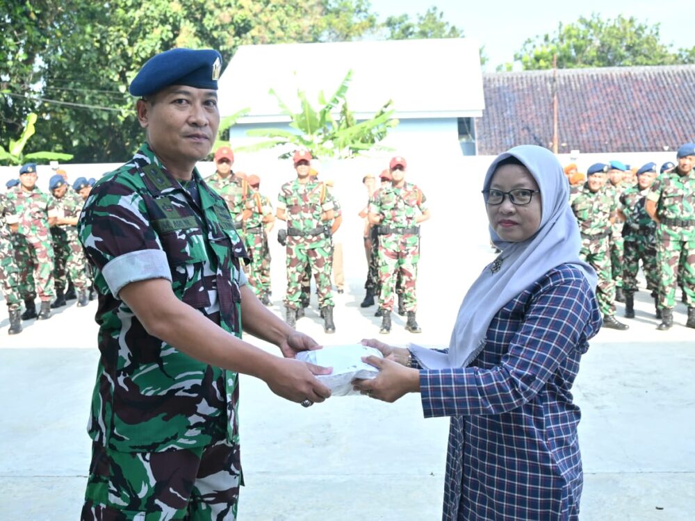 Semangat Berbagi di Bulan Suci, Wingdik 400/Matukjur Salurkan Zakat Fitrah bagi Masyarakat